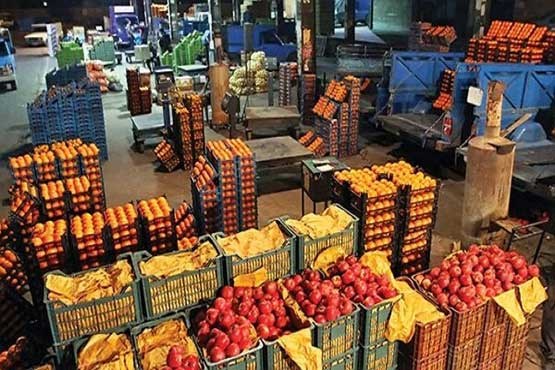 جای خالی بازار میوه و تره بار در فاروج/اضافه شدن سود 15 تا 30 درصدی به قیمت میوه ها,